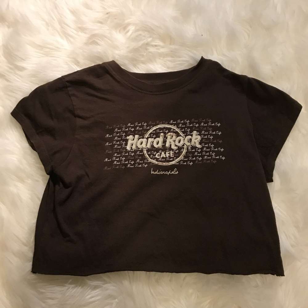 Cropped hard rock tee